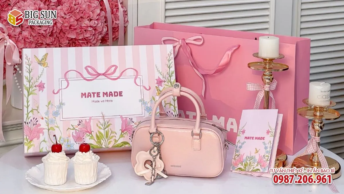 Hộp Quà Tặng Túi Xách Thương Hiệu Mate Made