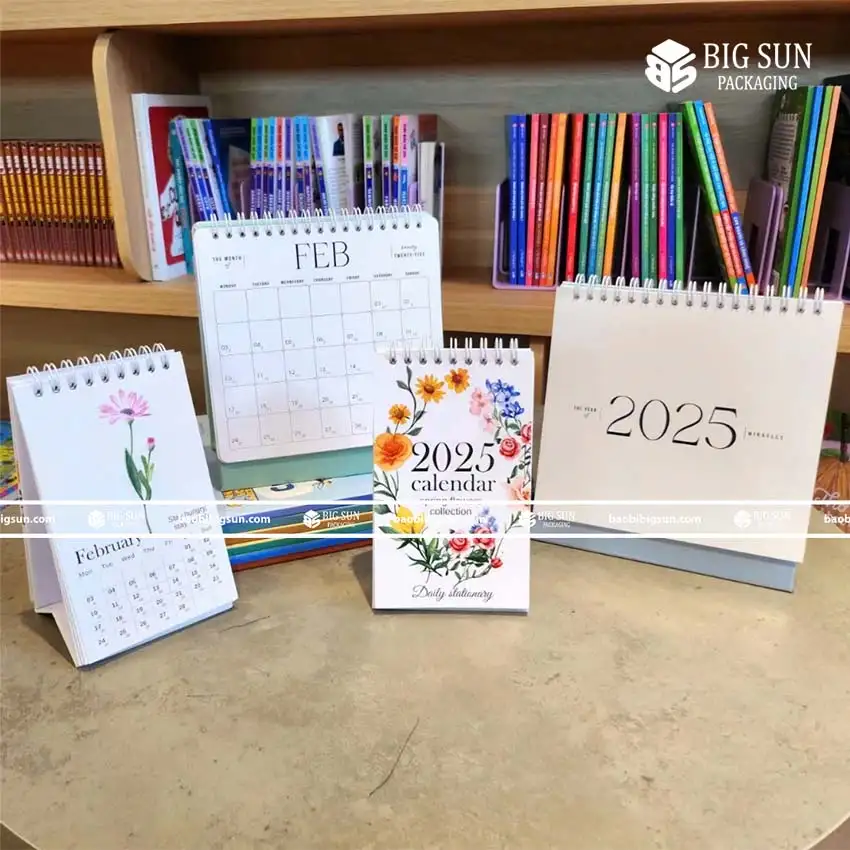 In Lịch Tết Để Bàn 2025 - Xu hướng và Mẹo thiết kế ấn tượng